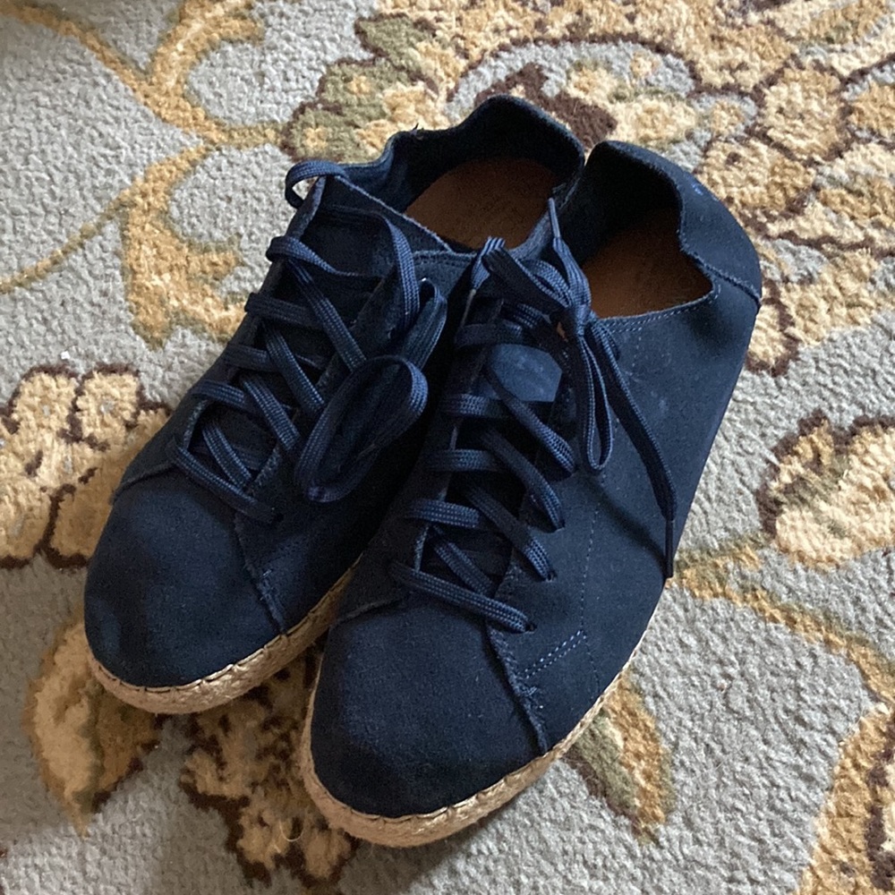 Navy blue suede TOMS shoes